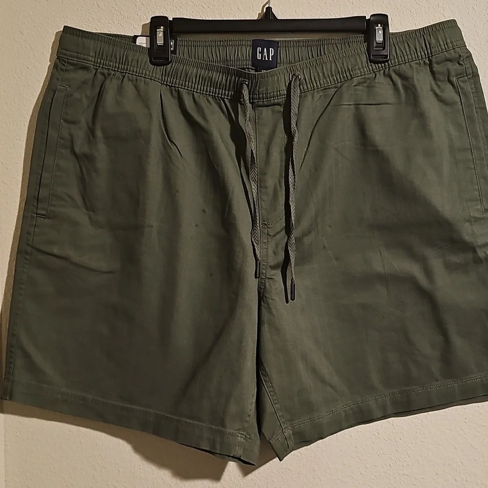 GAP Green Athletic Shorts with Elastic Waistband